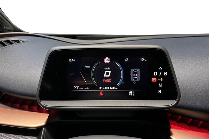 Blå Cupra Tavascan fra 2024