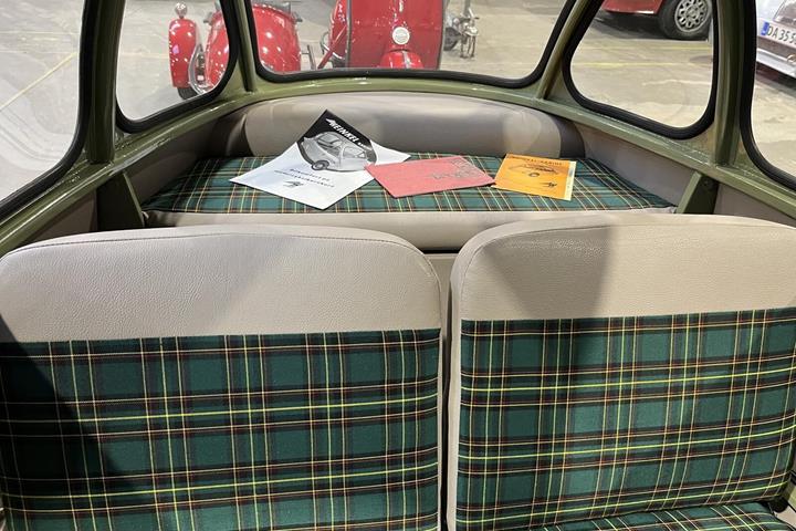 Grøn Heinkel 150 fra 1956