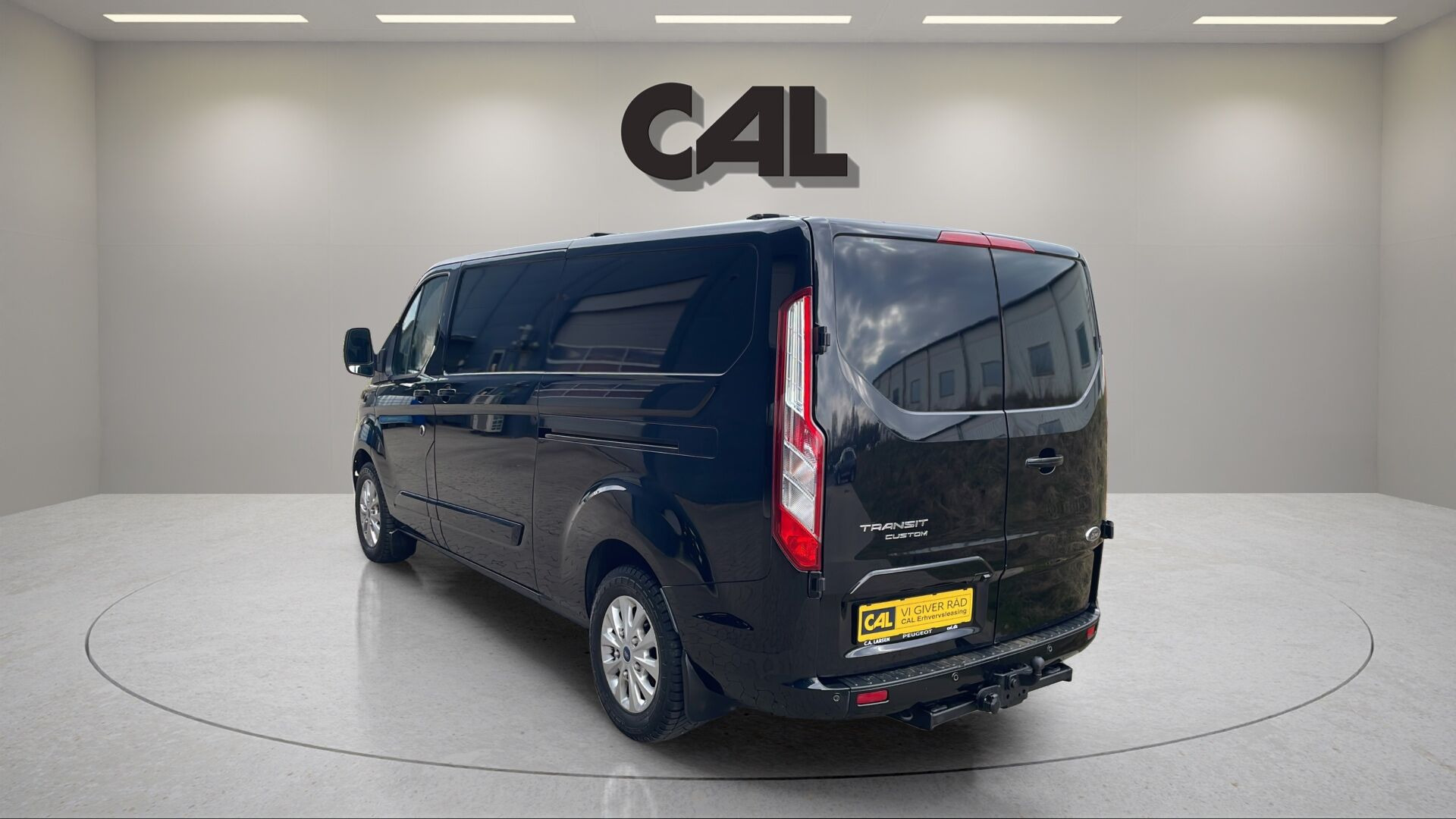 Sort Ford Transit Custom fra 2021