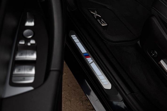 Sort BMW iX3 fra 2023