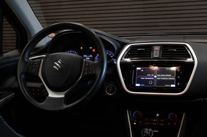 undefined Suzuki S-Cross fra 2016