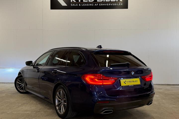 Blå BMW 520d fra 2017
