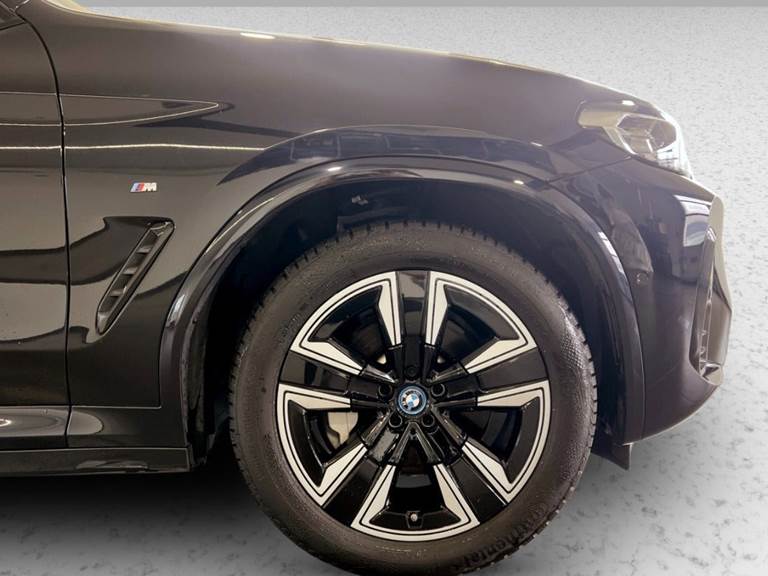 BMW iX3 Charged M-Sport