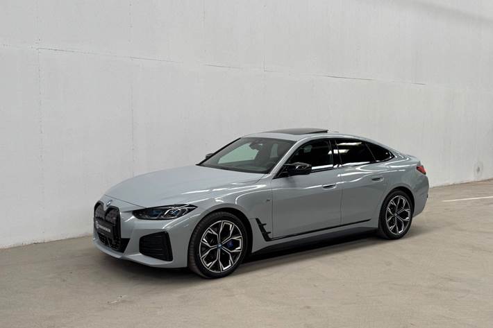 Grå BMW i4 fra 2022