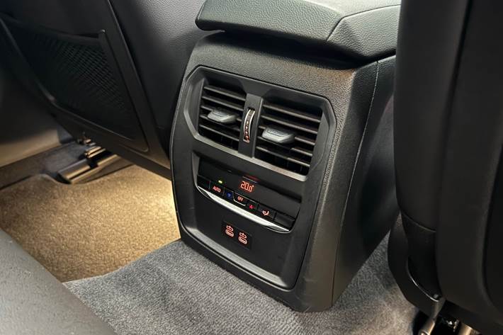 Grå BMW i4 fra 2022