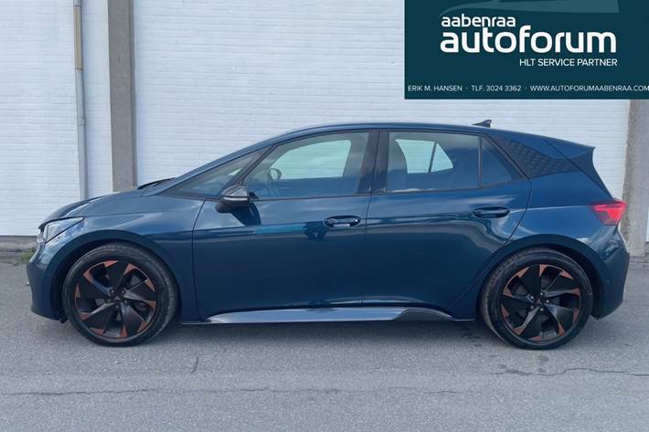 Blå Cupra Born fra 2023