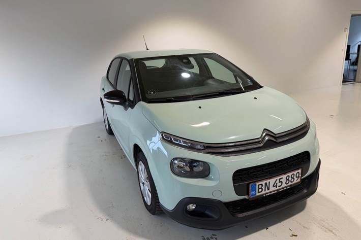 Blå Citroën C3 fra 2017 set udefra