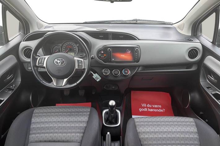 undefined Toyota Yaris fra 2015