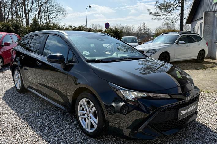 undefined Toyota Corolla fra 2021 set udefra