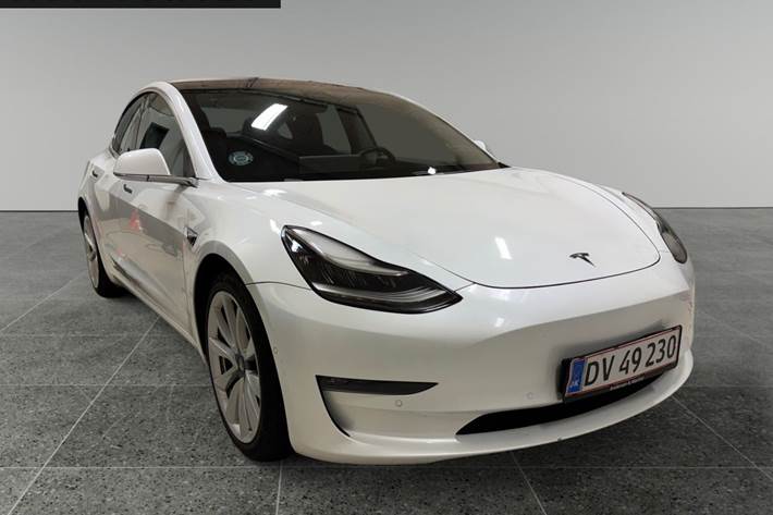 Hvid Tesla Model 3 fra 2020
