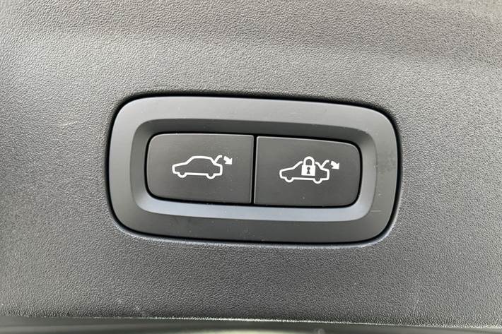 Grå Polestar 2 fra 2023