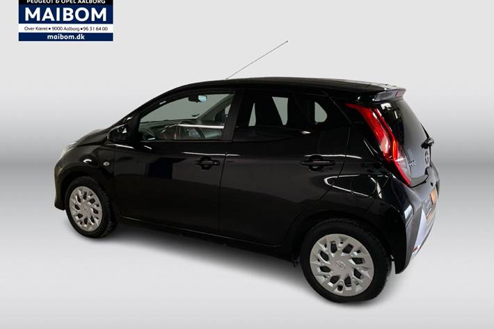 Sort Toyota Aygo fra 2019