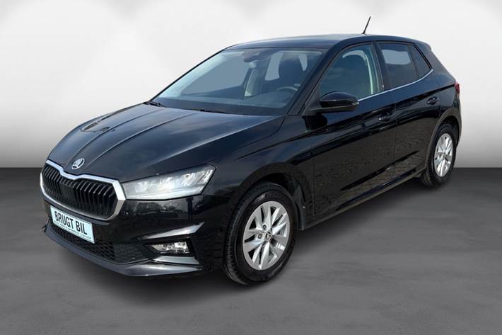 Sort Skoda Fabia fra 2023 set udefra