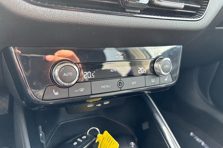 Sort Skoda Fabia fra 2023