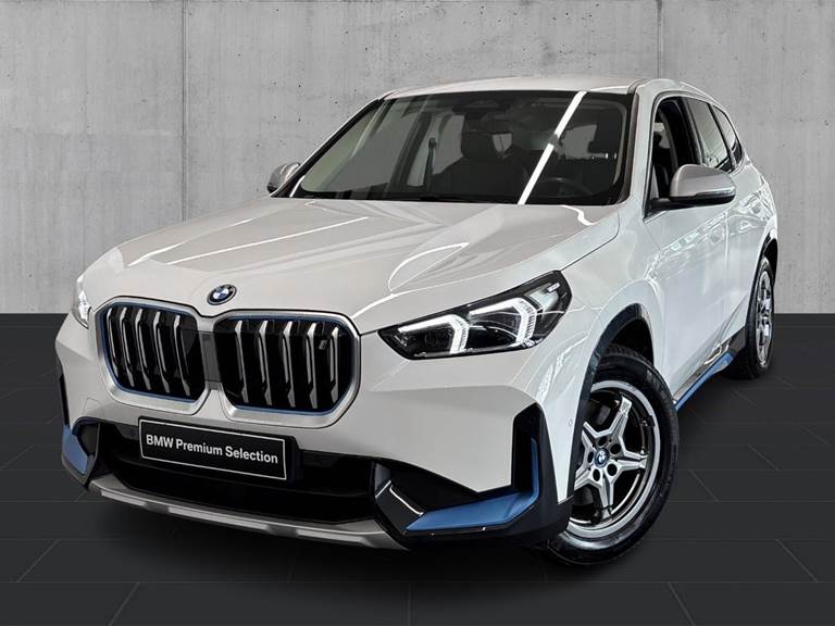 BMW iX1 xDrive30 X-Line
