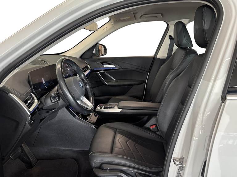 BMW iX1 xDrive30 X-Line