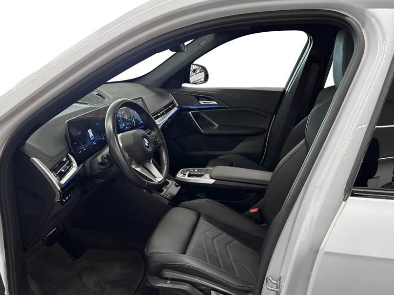 BMW iX1 xDrive30 X-Line