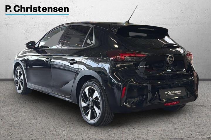 Sort Opel Corsa-e fra 2023