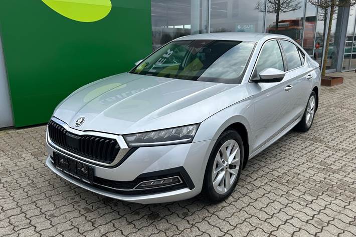 Sølv Skoda Octavia fra 2021