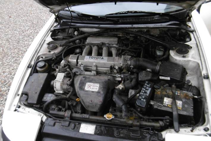 Hvid Toyota Celica fra 1992