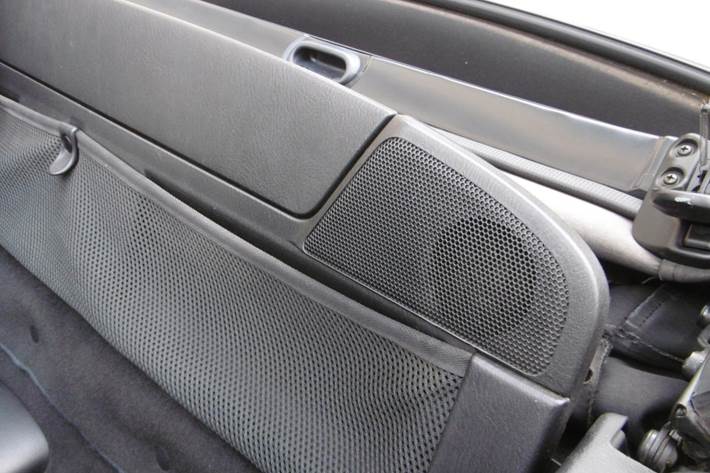 Sølv Mazda MX-5 fra 2005