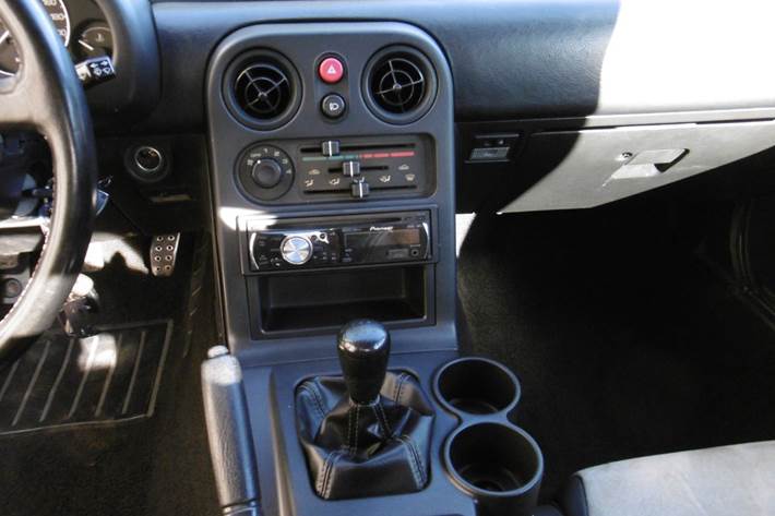 Hvid Mazda MX-5 fra 1991