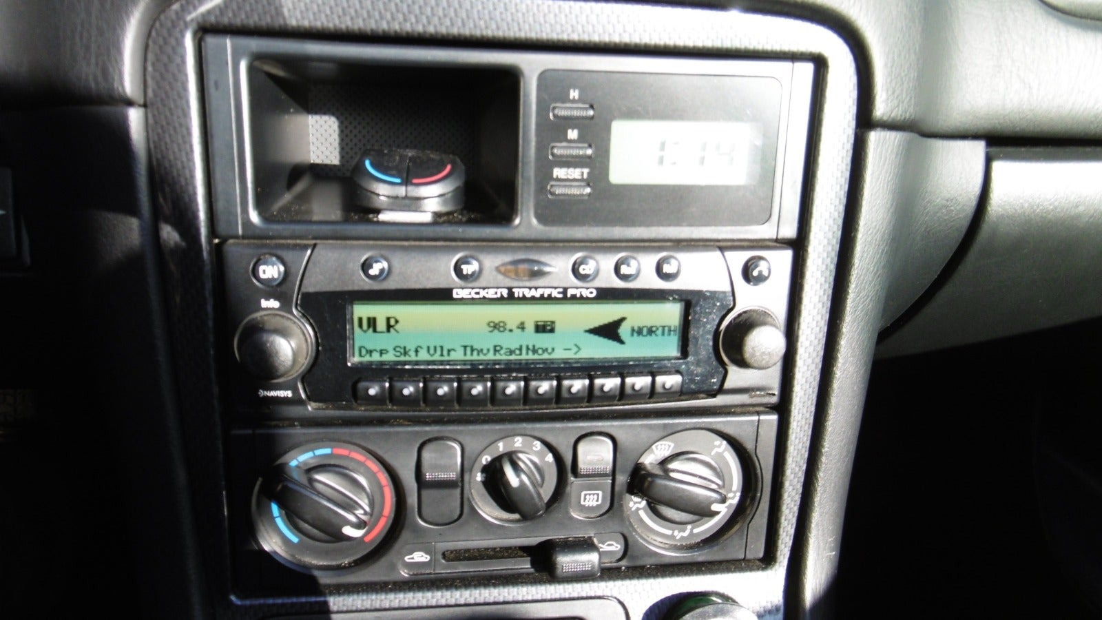 Blå Mazda MX-5 fra 1999