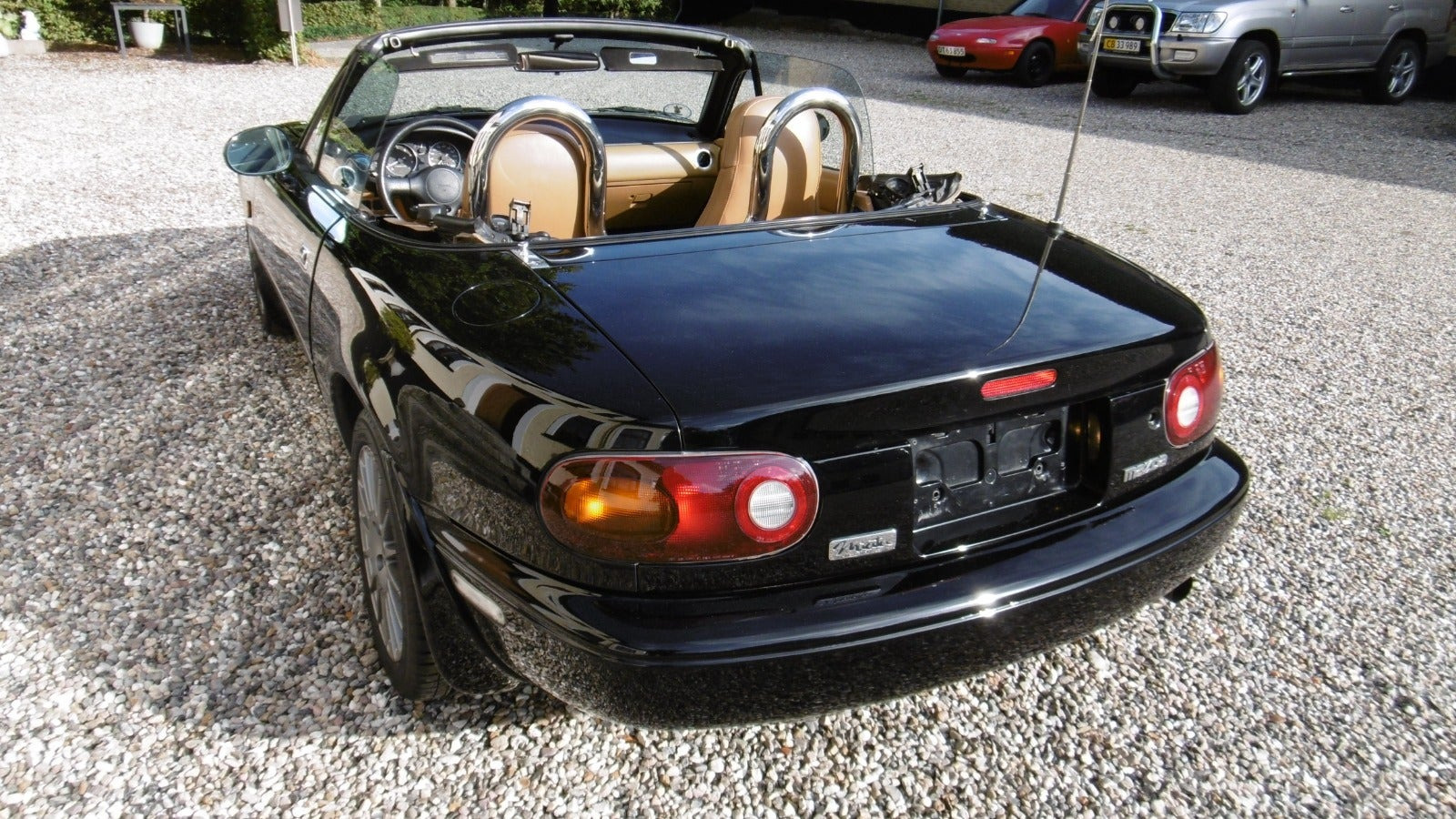 Brun Mazda MX-5 fra 1992