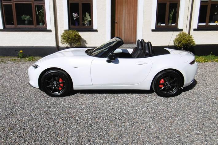 Hvid Mazda MX-5 fra 2015