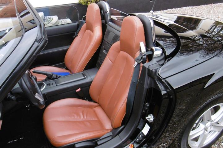 Sort Mazda MX-5 fra 2007