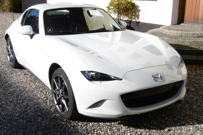 Hvid Mazda MX-5 fra 2021