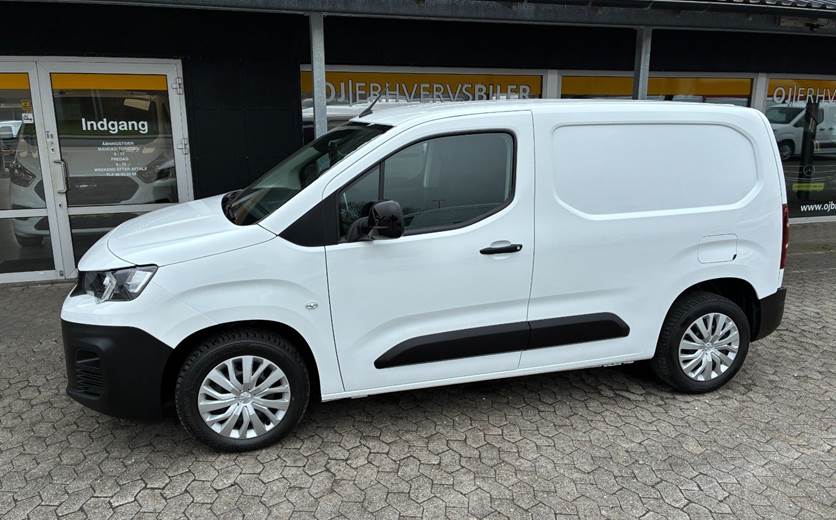 Peugeot Partner 1,5 BlueHDi 100 L1V1 Plus Van