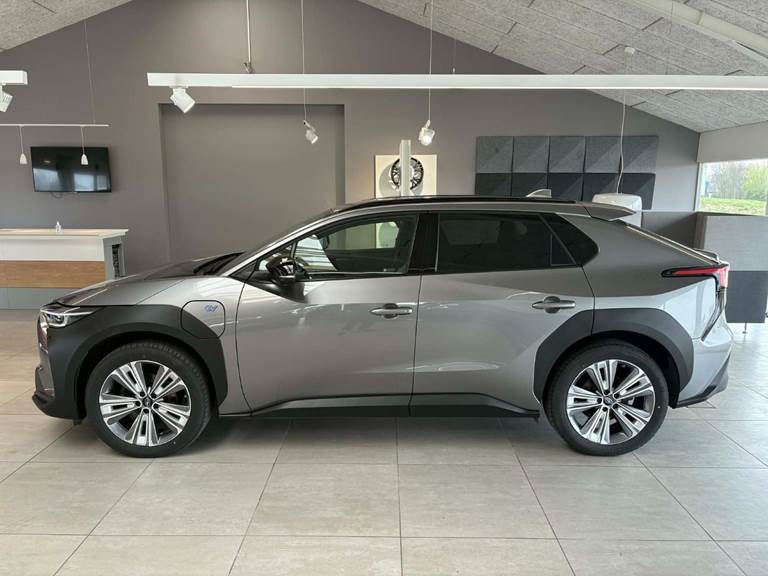 Subaru Solterra 71 Touring