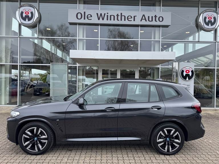 BMW iX3 Charged M-Sport