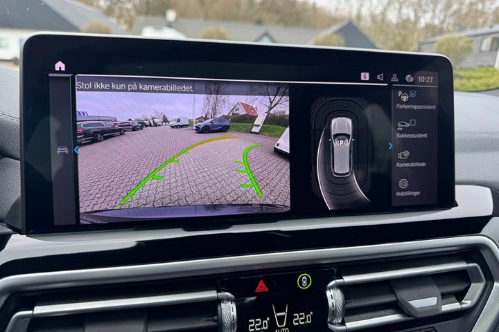 Sort BMW iX3 fra 2024