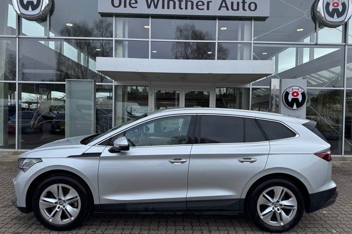 Sølv Skoda Enyaq fra 2025
