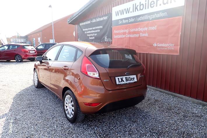 Bronze Ford Fiesta fra 2014