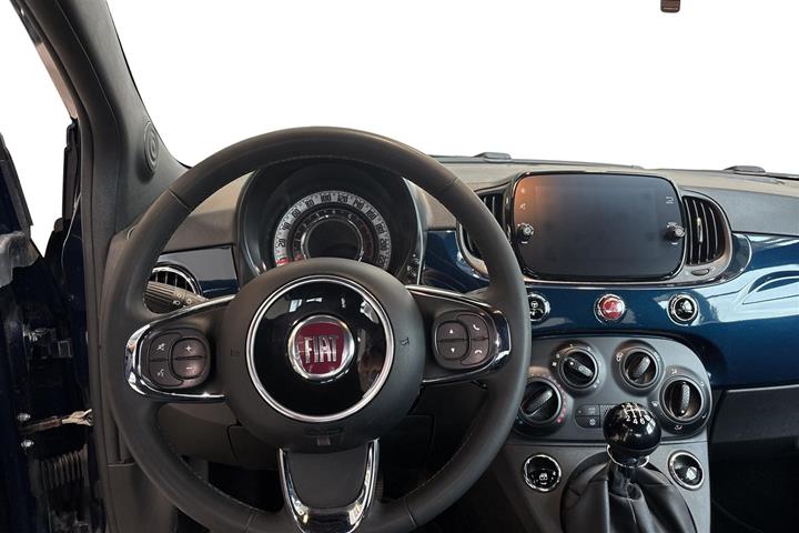 Blå Fiat 500 fra 2022