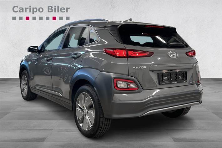 Grå Hyundai Kona fra 2021