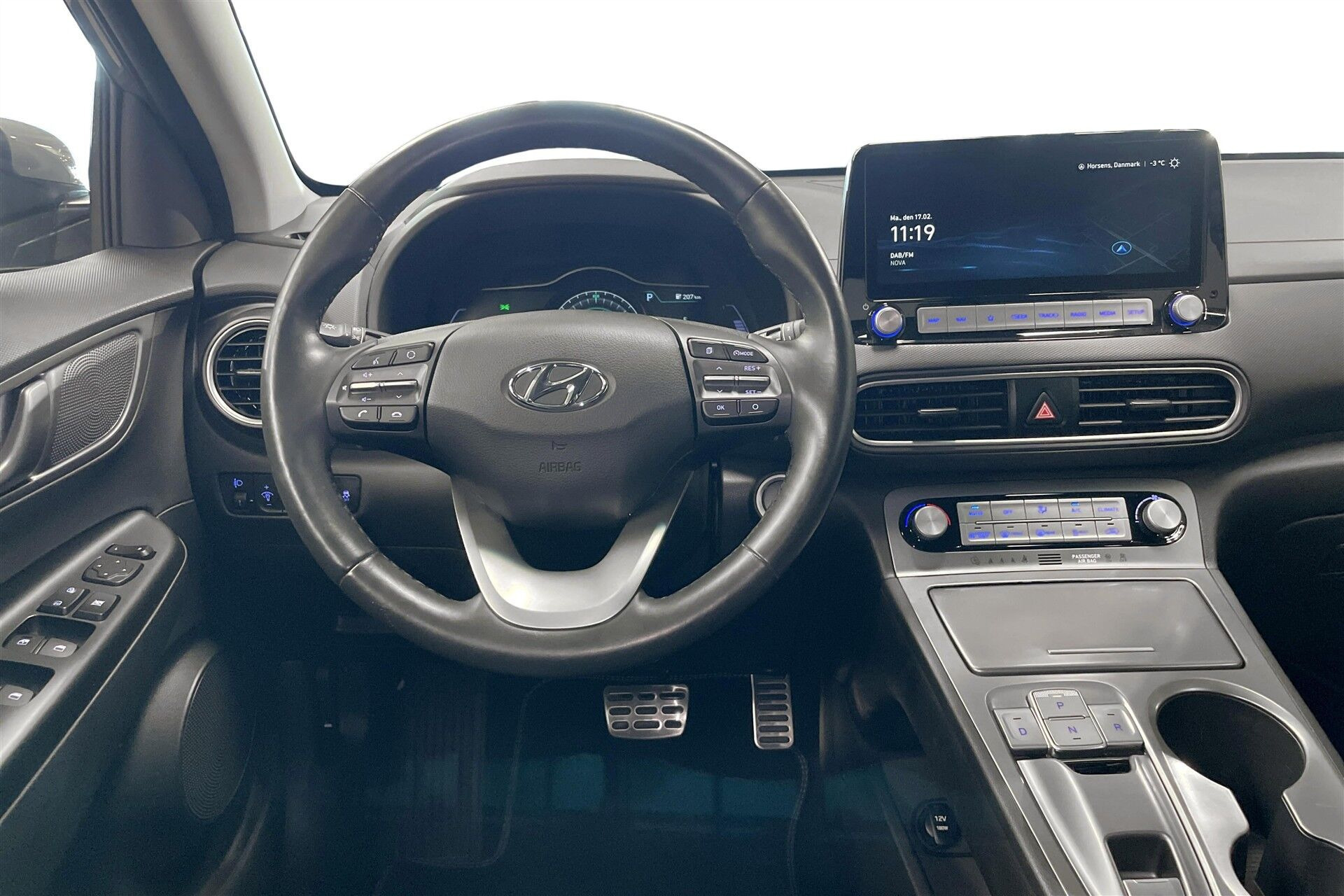 Grå Hyundai Kona fra 2021