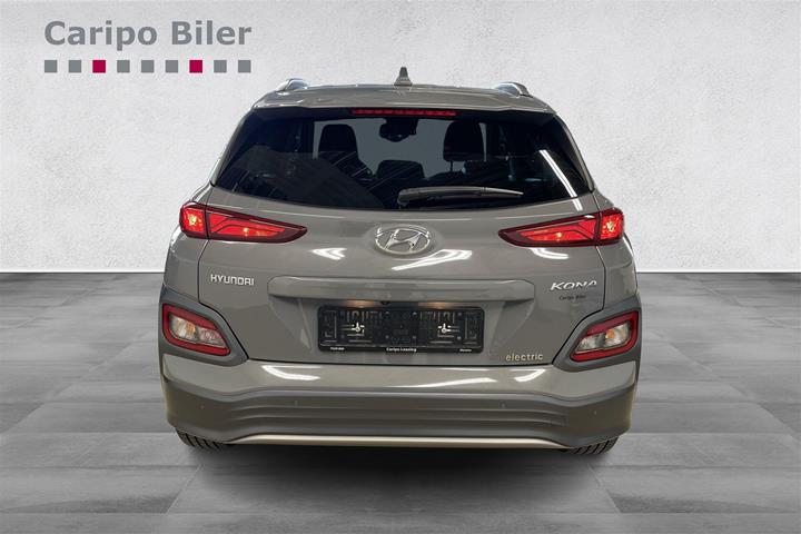 Grå Hyundai Kona fra 2021