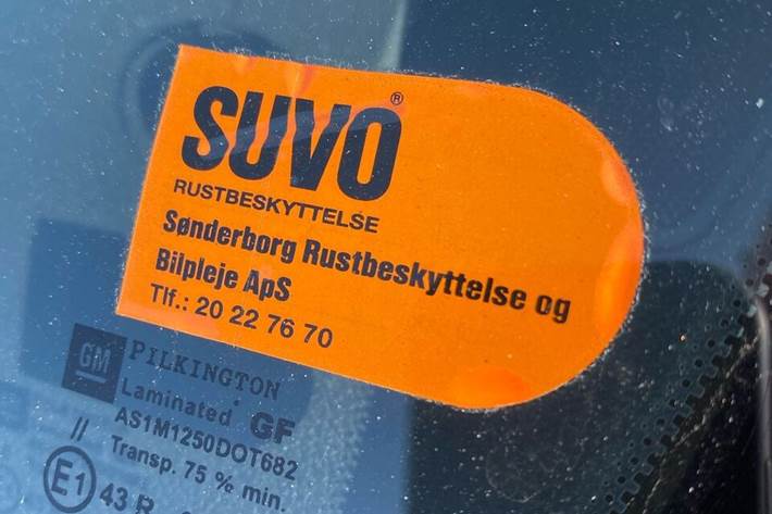 Rød Opel Astra fra 2010