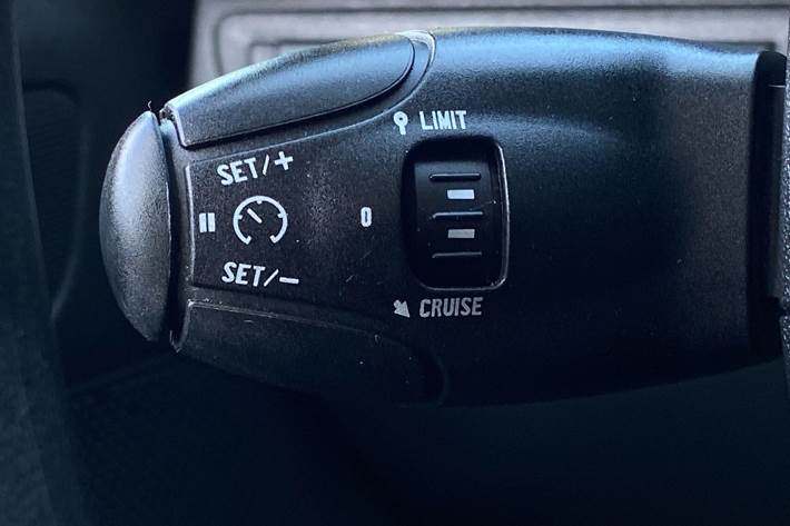 Sort Peugeot 208 fra 2013