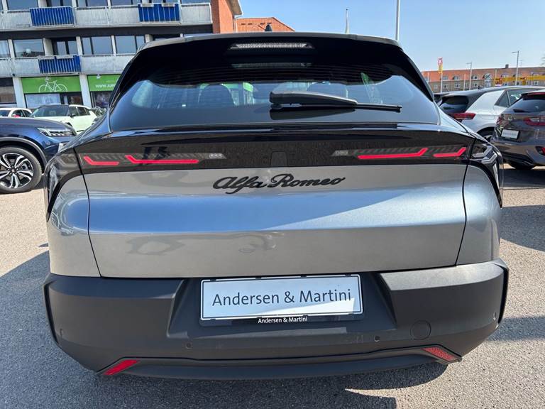 Alfa Romeo Junior EL Core 156HK 5d Aut.