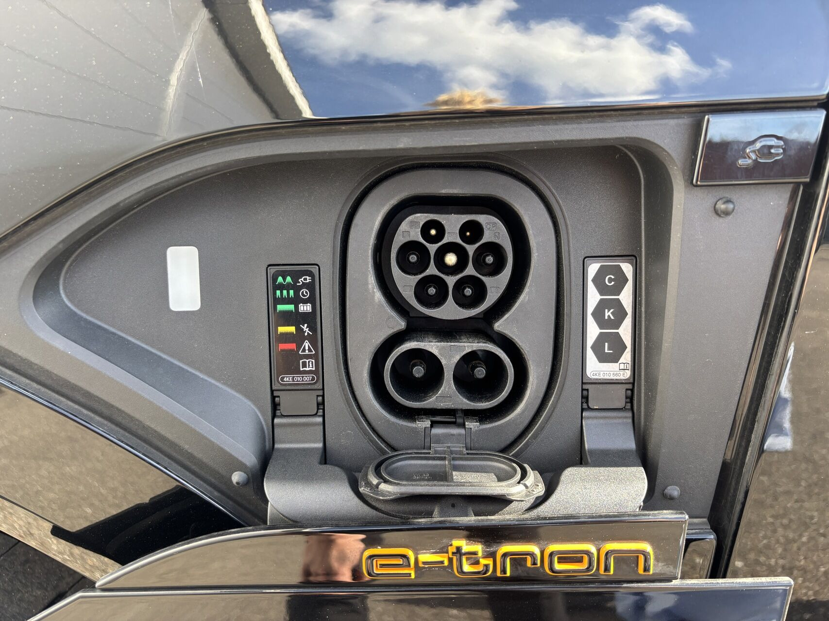 Sort Audi e-tron fra 2023