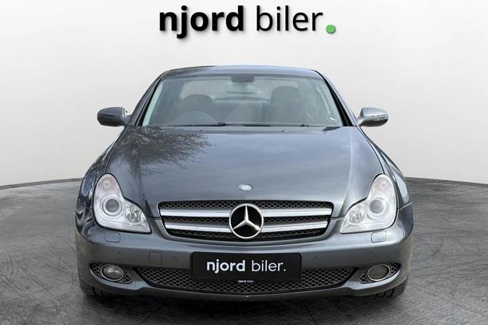 undefined Mercedes CLS320 fra 2008 set udefra