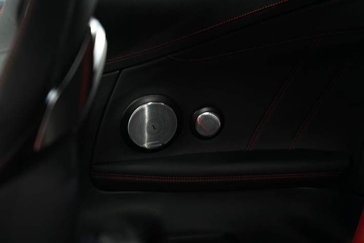 Sort Mercedes C43 fra 2021