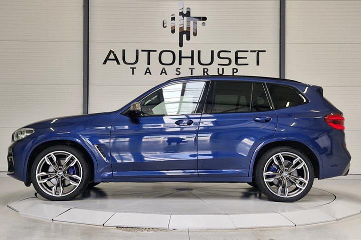 Blå BMW X3 fra 2019