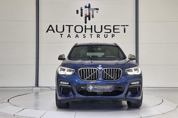 Blå BMW X3 fra 2019