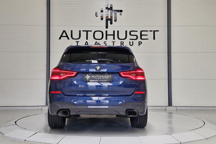 Blå BMW X3 fra 2019
